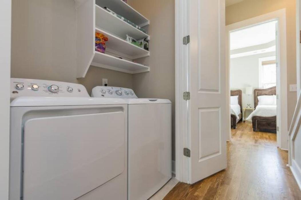 Glitz & Guitars I Stylish 3Br With Rooftop Hot Tub In East Nashville Kültér fotó